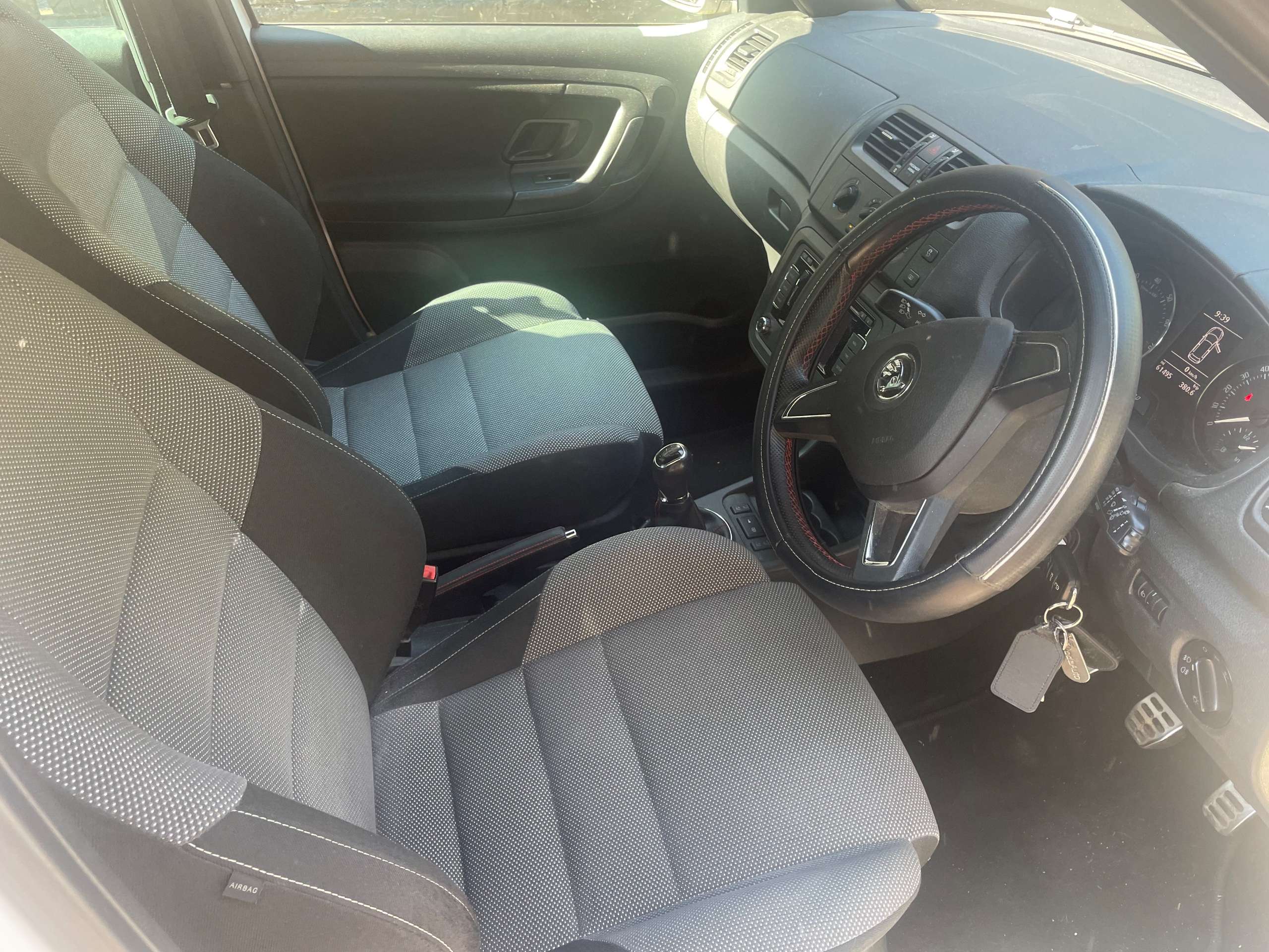 2014 SKODA FABIA 2014 SKODA FABIA