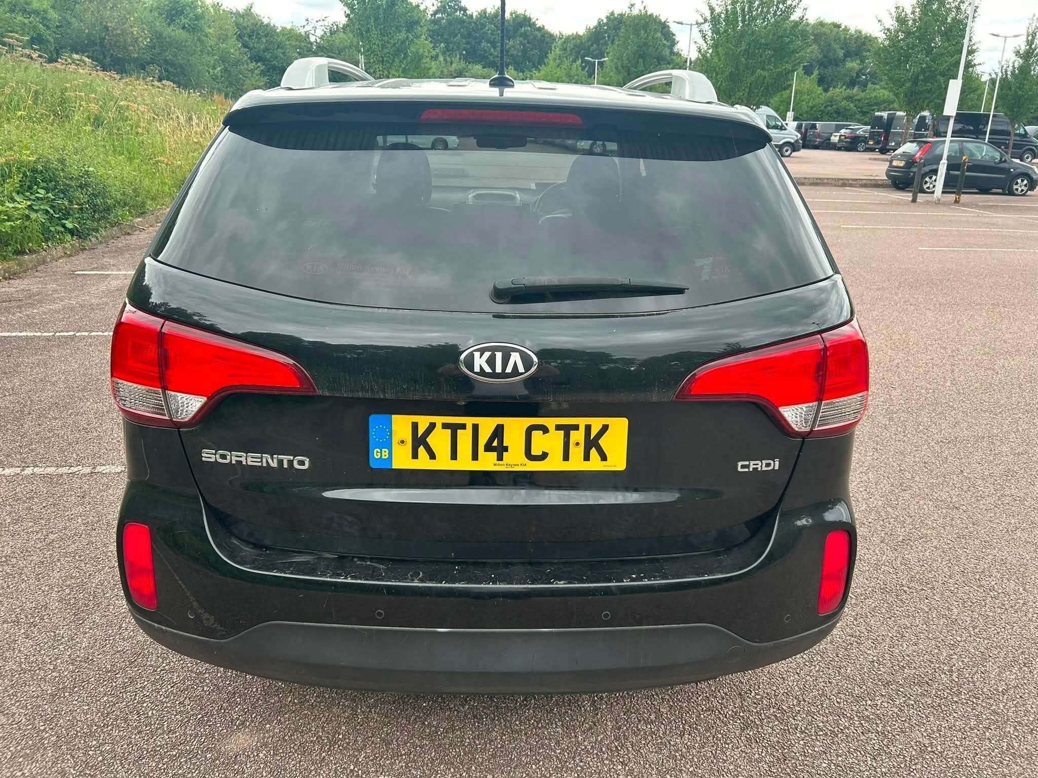 A 2014 KIA SORENTO 2.2 CRDi KX-2 SUV 5dr Diesel Manual AWD Euro 5 (194 bhp) A 2014 KIA SORENTO 2.2 CRDi KX-2 SUV 5dr Diesel Manual AWD Euro 5 (194 bhp)