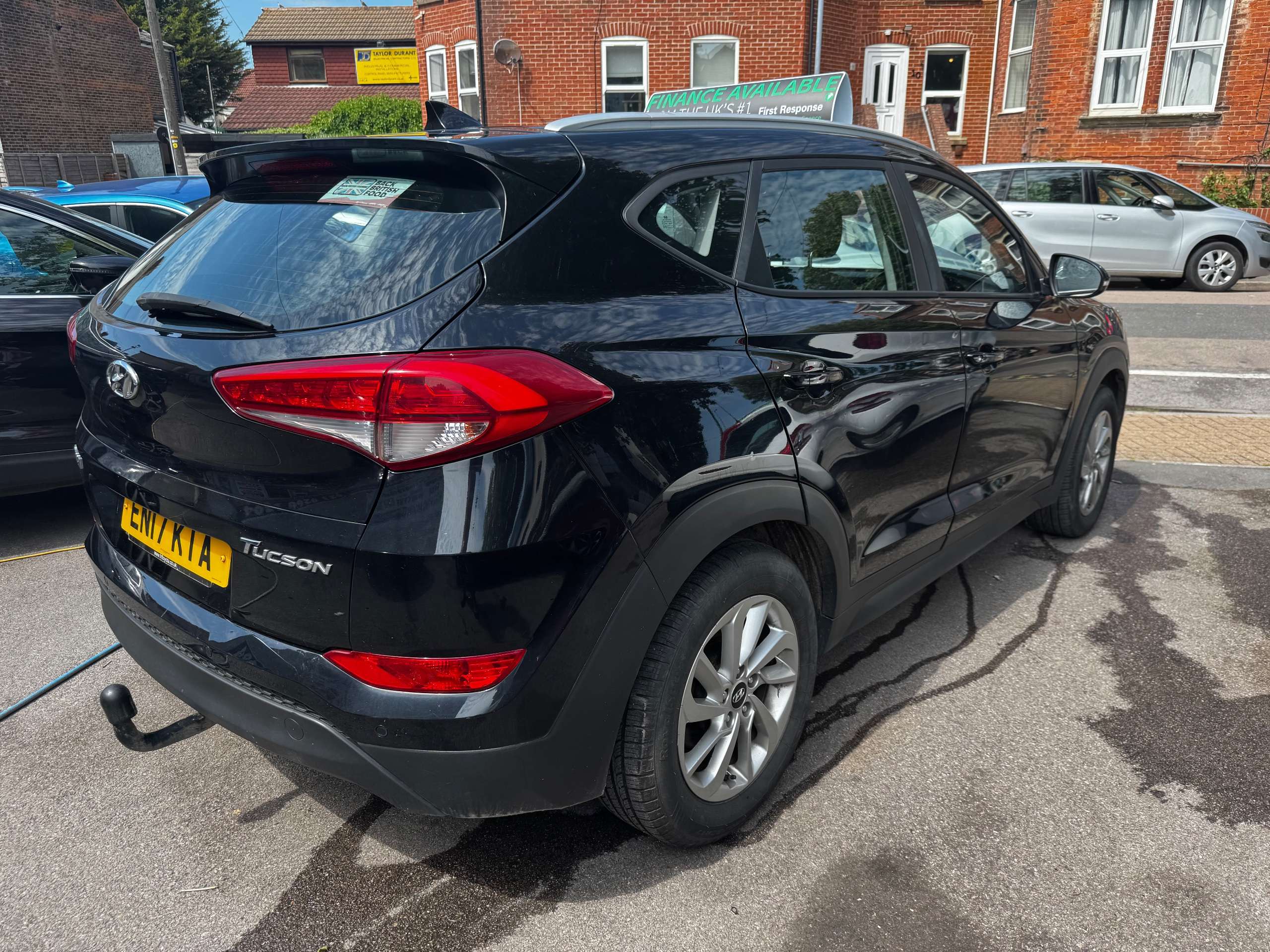 A 2017 HYUNDAI TUCSON 1.7 CRDi Blue Drive SE SUV 5dr Diesel Manual Euro 6 (s/s) (116 ps) A 2017 HYUNDAI TUCSON 1.7 CRDi Blue Drive SE SUV 5dr Diesel Manual Euro 6 (s/s) (116 ps)