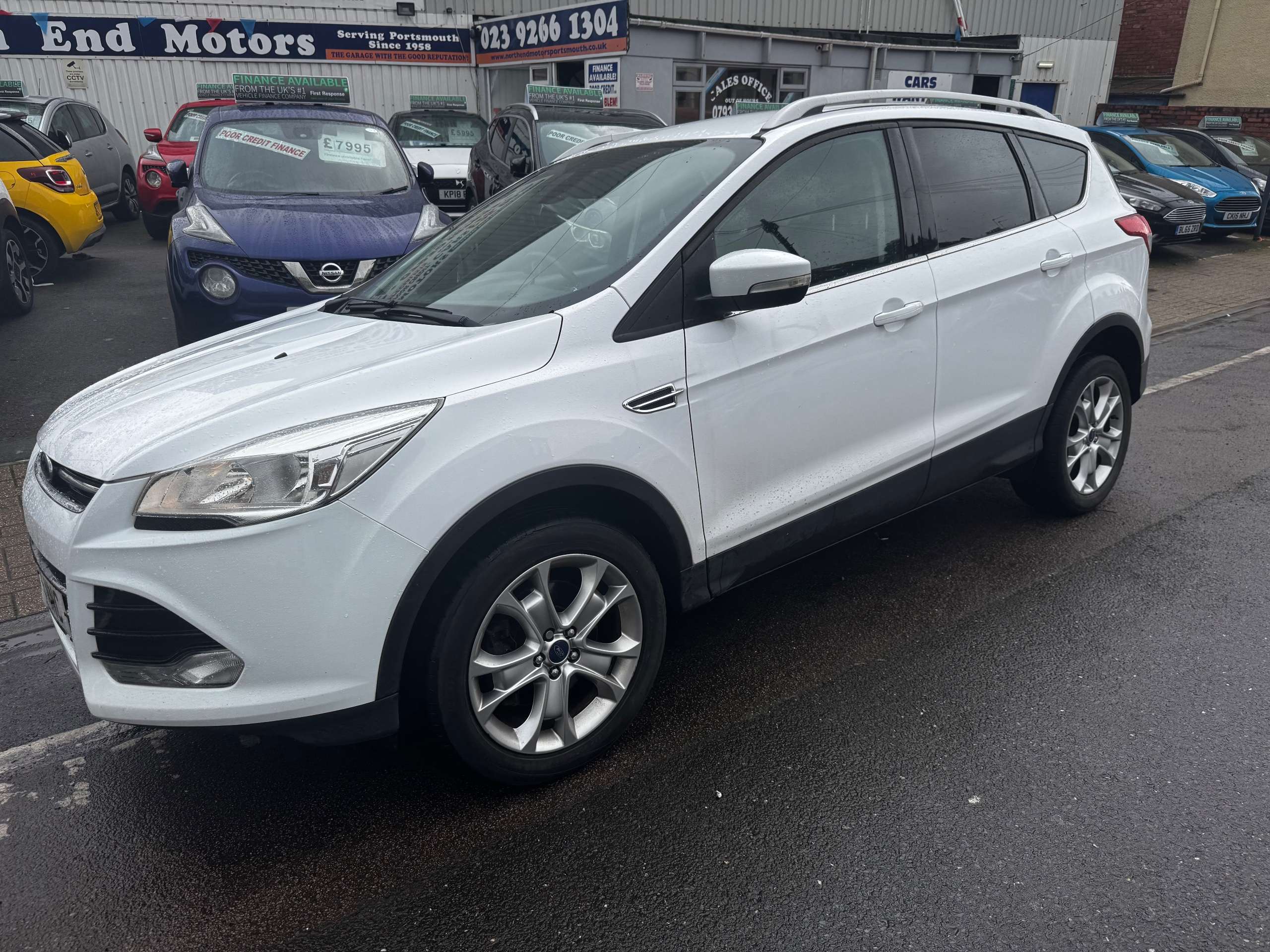 A 2015 FORD KUGA 2.0 TDCi Titanium SUV 5dr Diesel Manual 2WD Euro 6 (s/s) (150 ps) A 2015 FORD KUGA 2.0 TDCi Titanium SUV 5dr Diesel Manual 2WD Euro 6 (s/s) (150 ps)