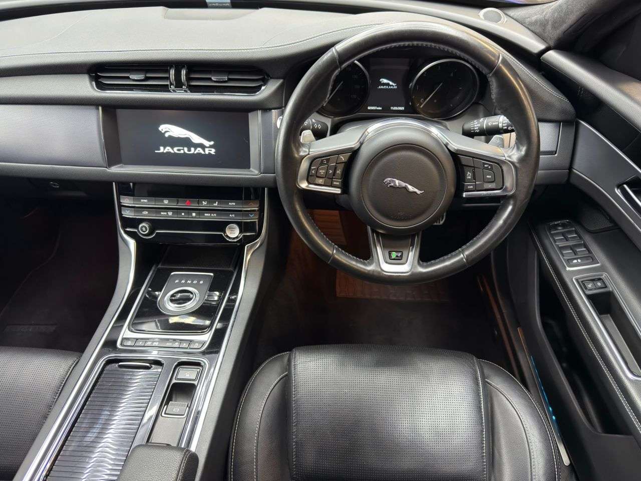 2019 JAGUAR XF 2019 JAGUAR XF