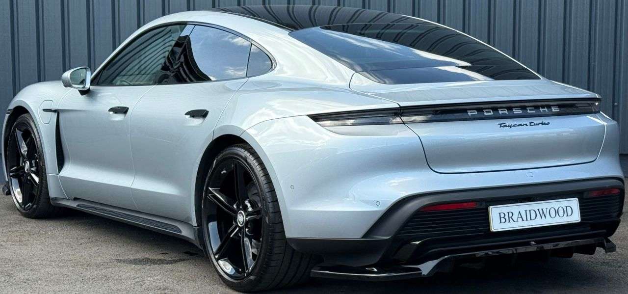 2020 PORSCHE TAYCAN 2020 PORSCHE TAYCAN
