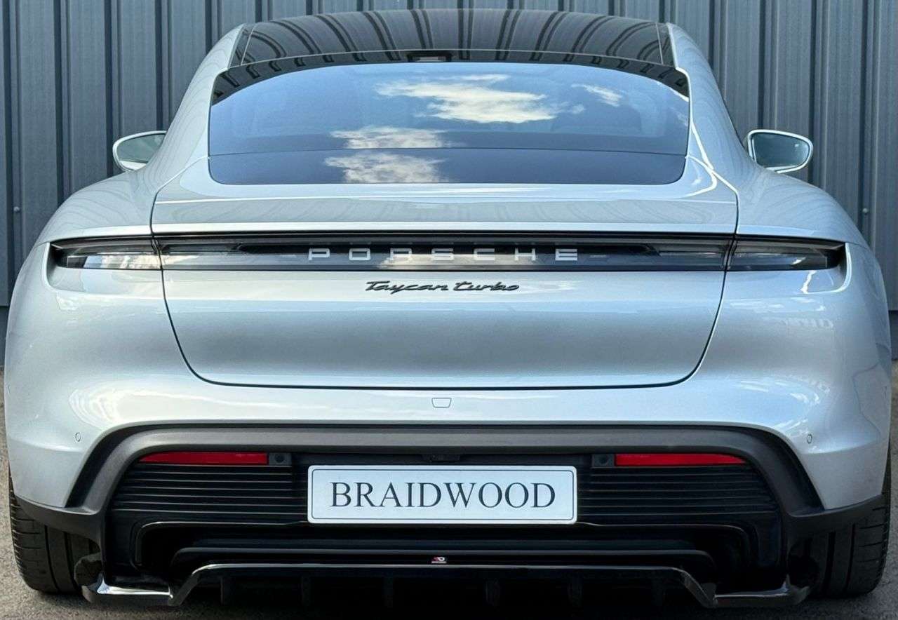 2020 PORSCHE TAYCAN 2020 PORSCHE TAYCAN