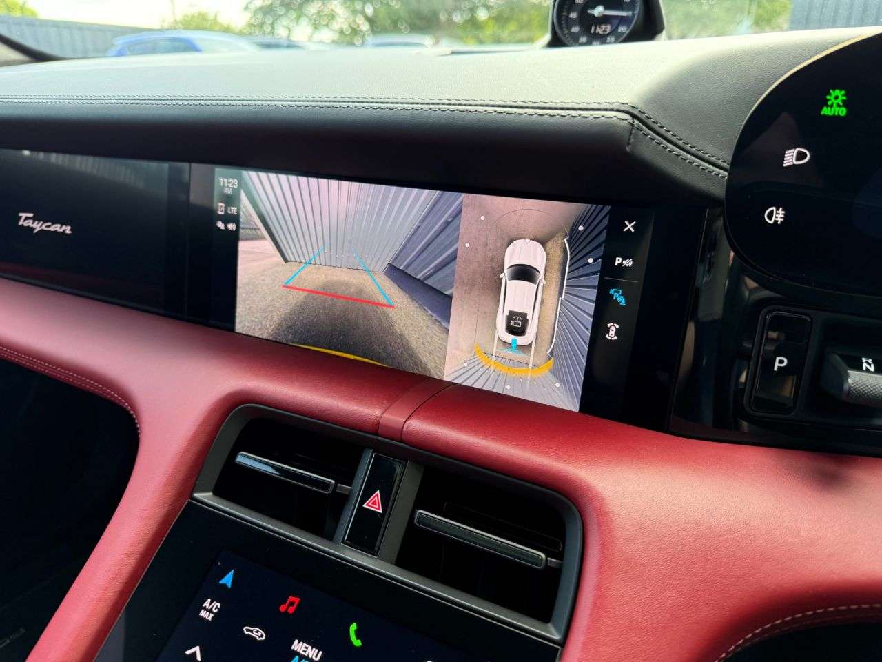 2020 PORSCHE TAYCAN 2020 PORSCHE TAYCAN