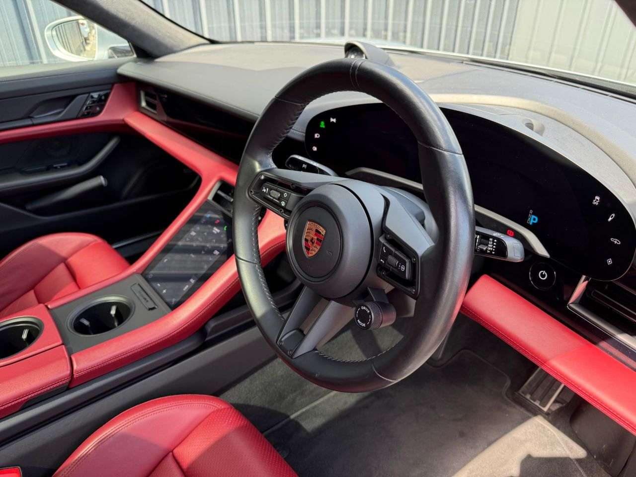 2020 PORSCHE TAYCAN 2020 PORSCHE TAYCAN