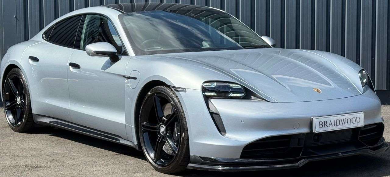 2020 PORSCHE TAYCAN 2020 PORSCHE TAYCAN
