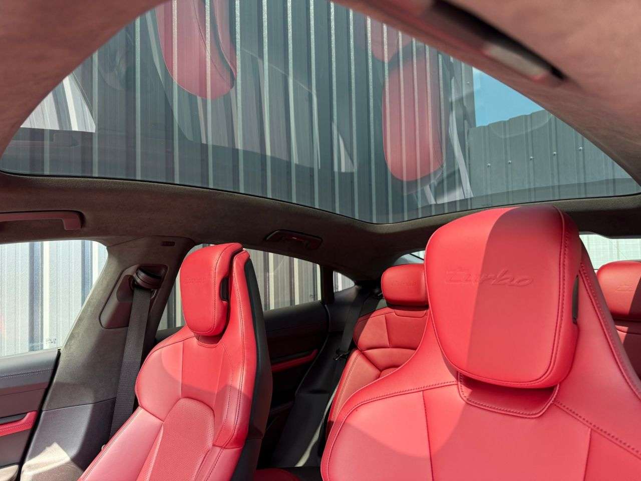 2020 PORSCHE TAYCAN 2020 PORSCHE TAYCAN