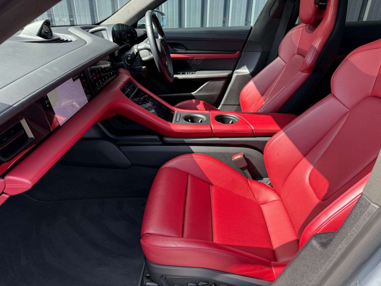 2020 PORSCHE TAYCAN 2020 PORSCHE TAYCAN