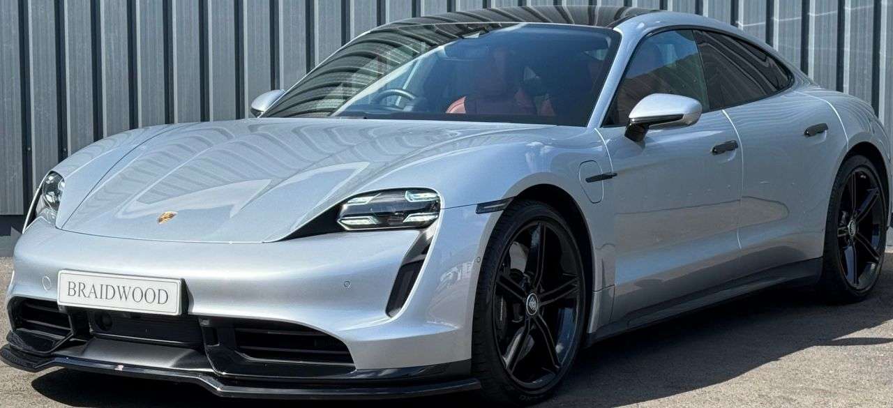 2020 PORSCHE TAYCAN 2020 PORSCHE TAYCAN