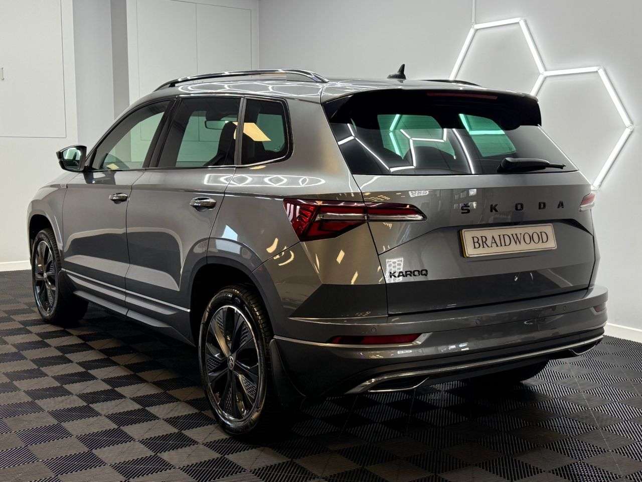 A 2022 SKODA KAROQ 1.5 TSI ACT SportLine SUV 5dr Petrol DSG Euro 6 (s/s) (150 ps) A 2022 SKODA KAROQ 1.5 TSI ACT SportLine SUV 5dr Petrol DSG Euro 6 (s/s) (150 ps)