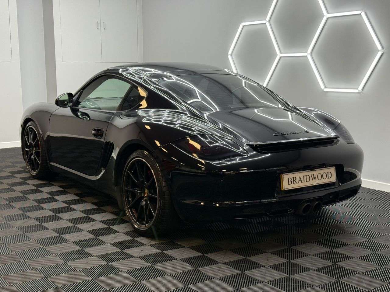 A 2011 PORSCHE CAYMAN 3.4 987 S Black Edition Coupe 2dr Petrol PDK (221 g/km, 330 bhp) A 2011 PORSCHE CAYMAN 3.4 987 S Black Edition Coupe 2dr Petrol PDK (221 g/km, 330 bhp)