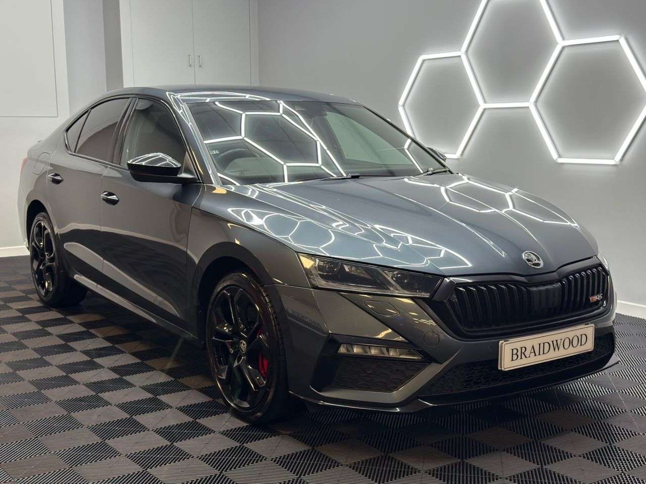 A 2021 SKODA OCTAVIA 1.4 TSI iV 13kWh vRS Hatchback 5dr Petrol Plug-in Hybrid DSG Euro 6 (s/s) ( A 2021 SKODA OCTAVIA 1.4 TSI iV 13kWh vRS Hatchback 5dr Petrol Plug-in Hybrid DSG Euro 6 (s/s) (