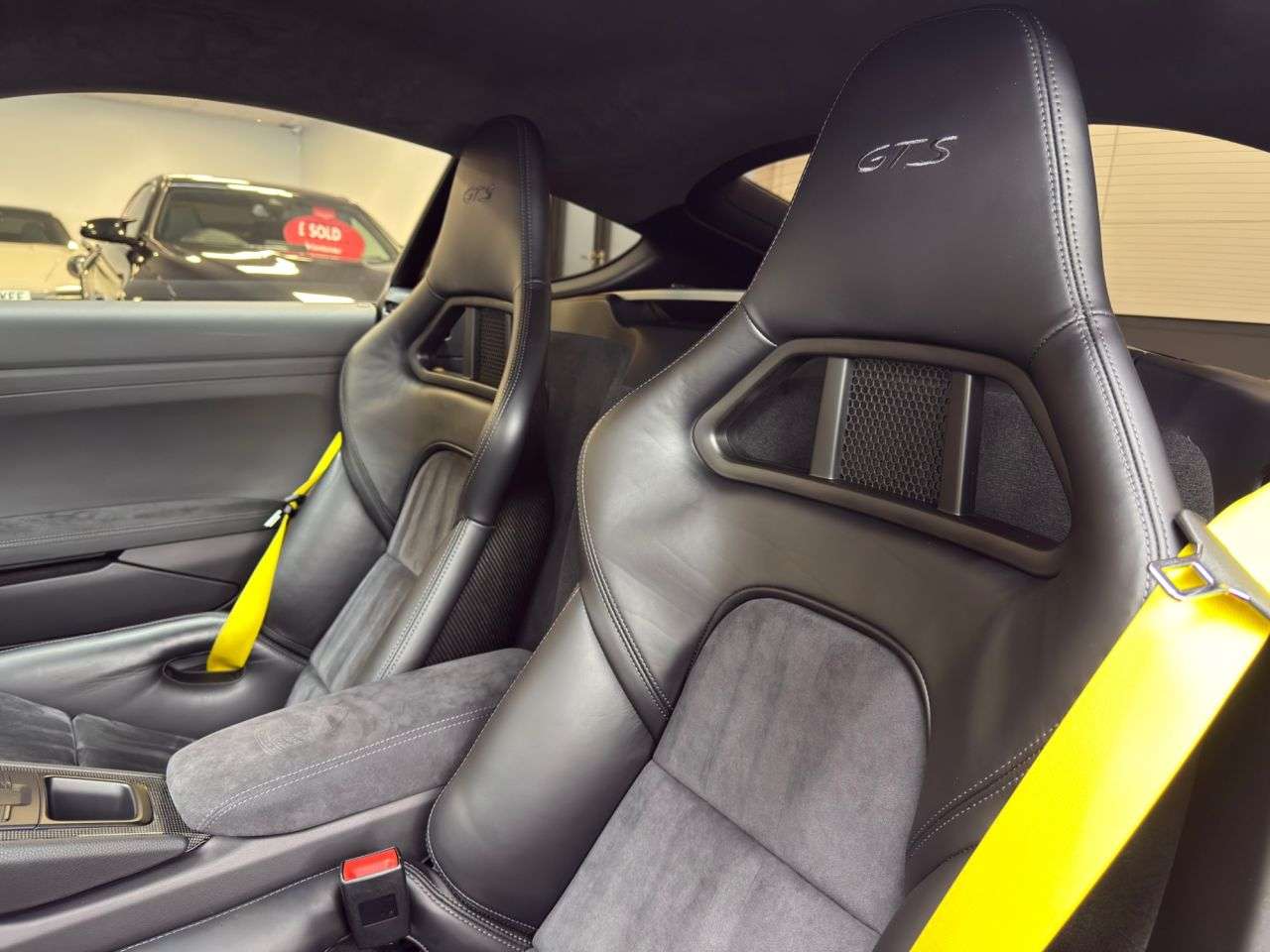 2018 PORSCHE 718 CAYMAN 2018 PORSCHE 718 CAYMAN