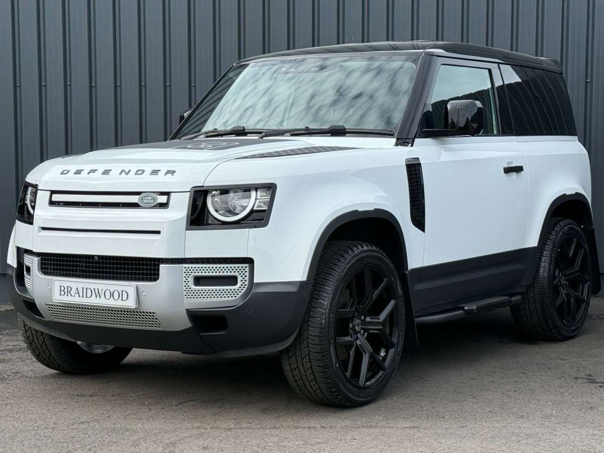 Check out this Land Rover Defender 2022 Diesel Automatic