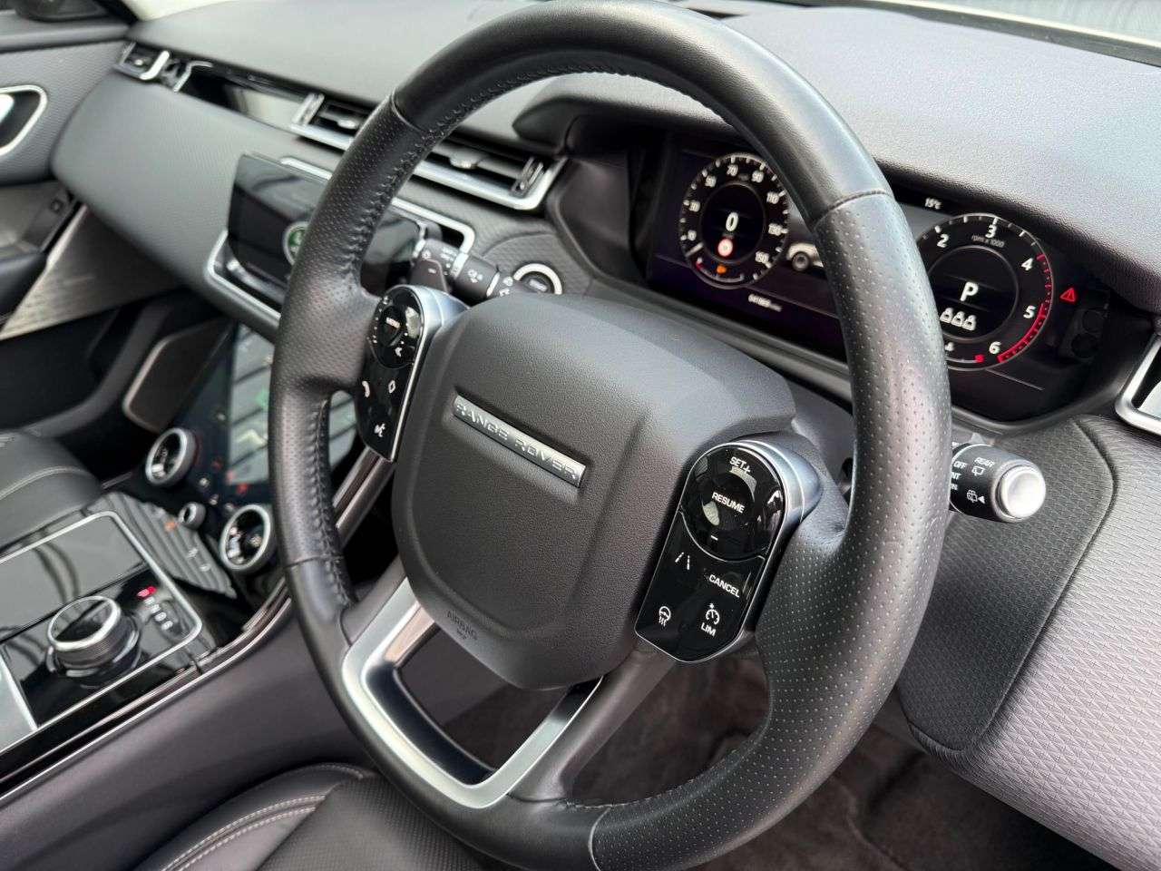 2019 LAND ROVER RANGE ROVER VELAR 2019 LAND ROVER RANGE ROVER VELAR