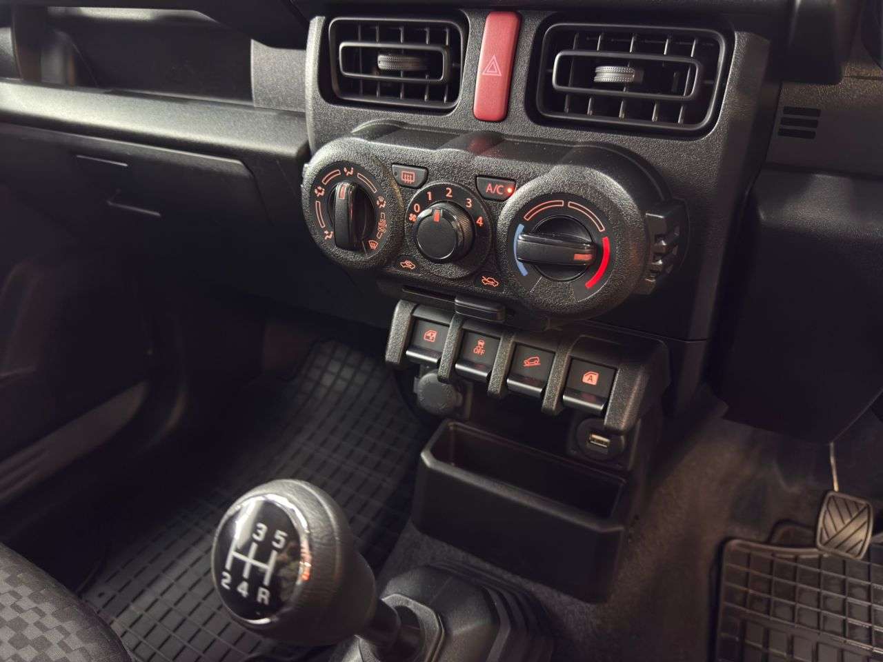 2024 SUZUKI JIMNY 2024 SUZUKI JIMNY