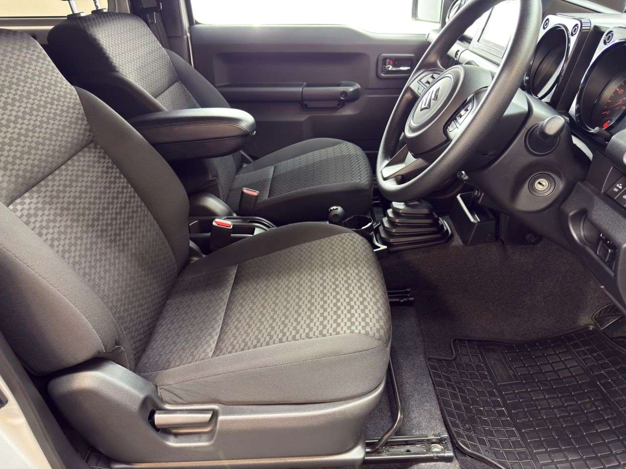 2024 SUZUKI JIMNY 2024 SUZUKI JIMNY