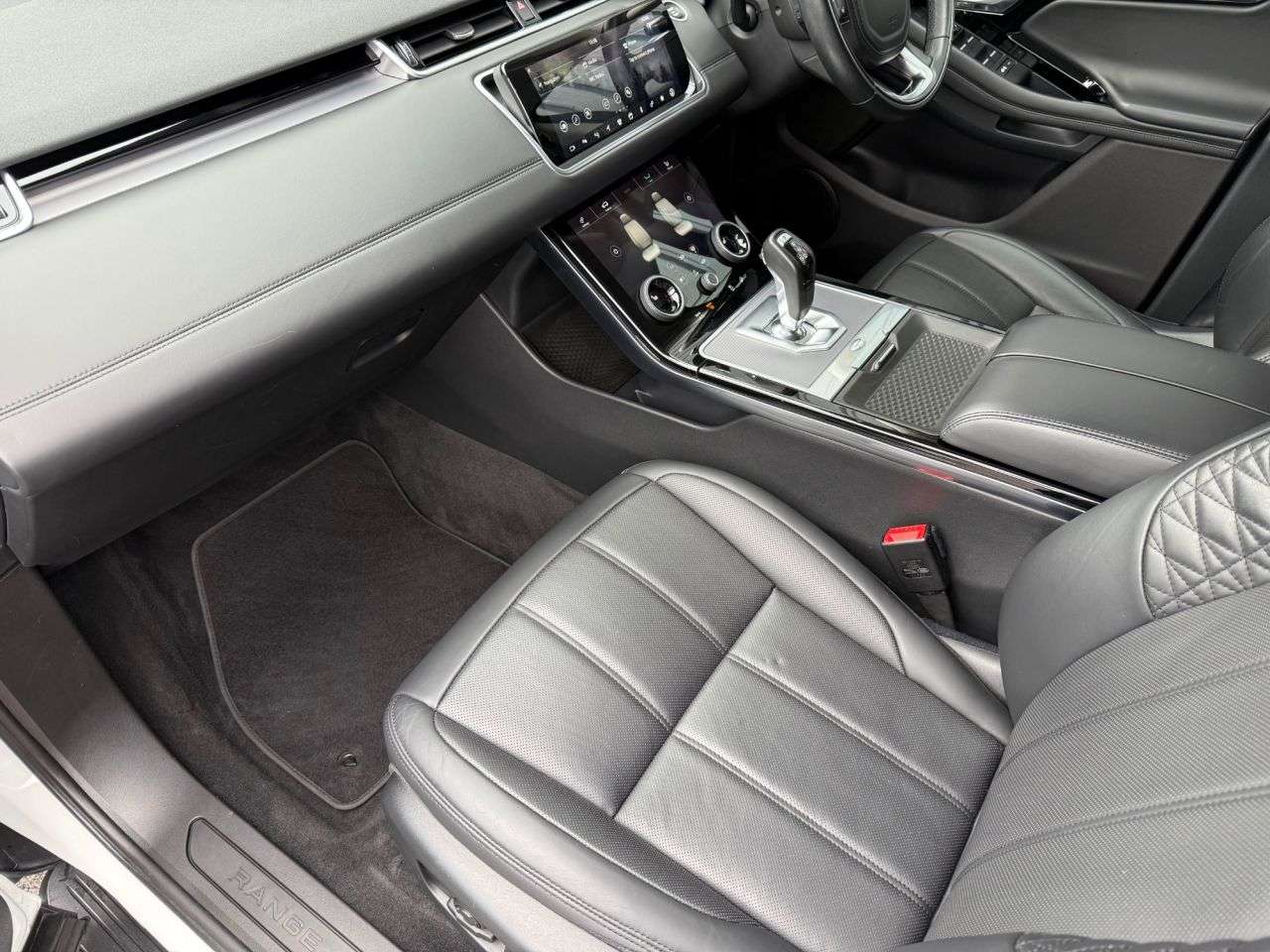 2019 LAND ROVER RANGE ROVER EVOQUE 2019 LAND ROVER RANGE ROVER EVOQUE