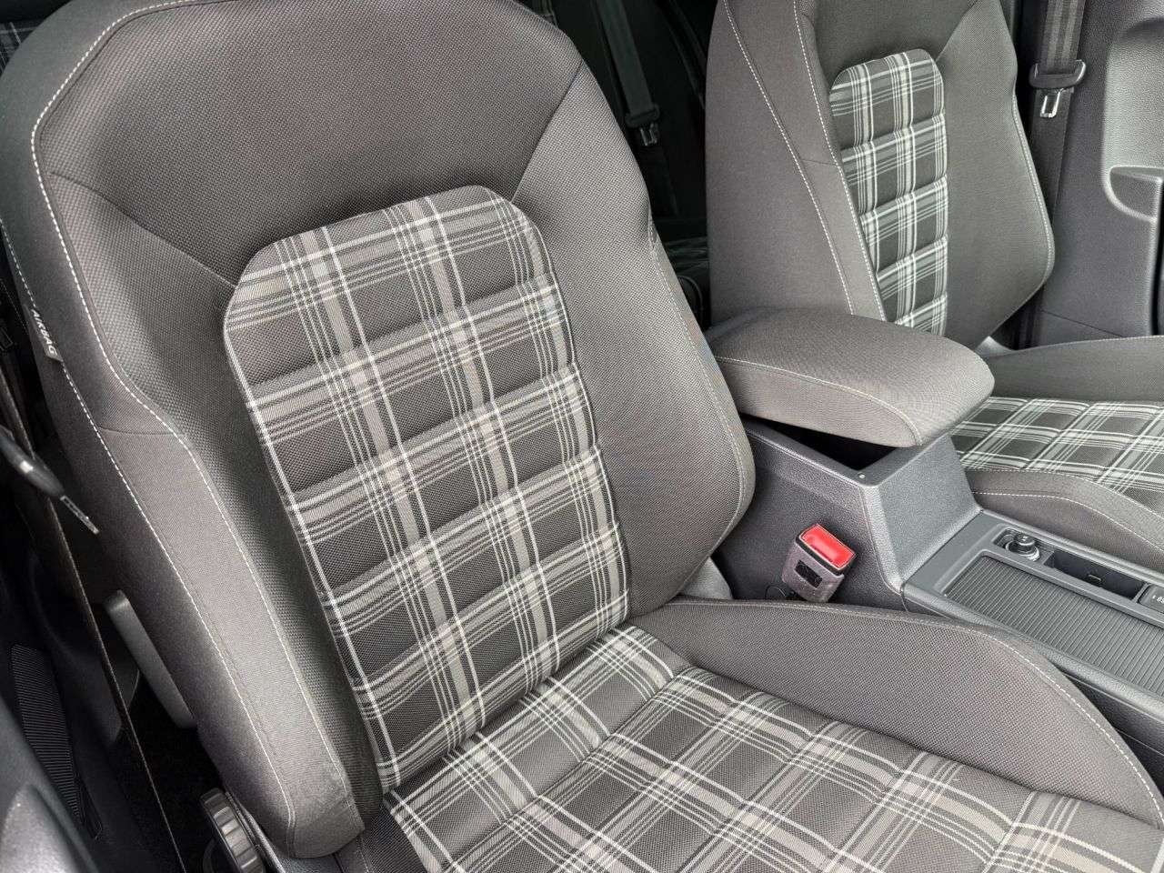 2019 VOLKSWAGEN GOLF 2019 VOLKSWAGEN GOLF