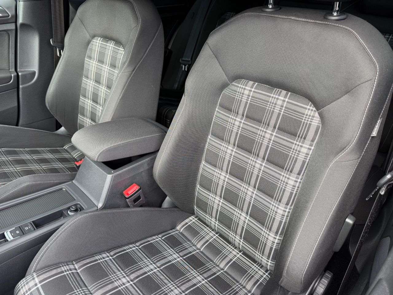 2019 VOLKSWAGEN GOLF 2019 VOLKSWAGEN GOLF