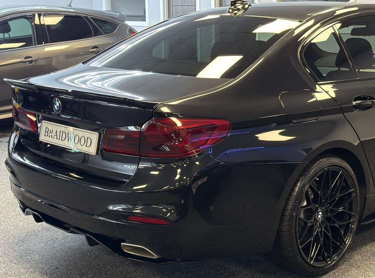 2019 BMW 5 SERIES 2019 BMW 5 SERIES