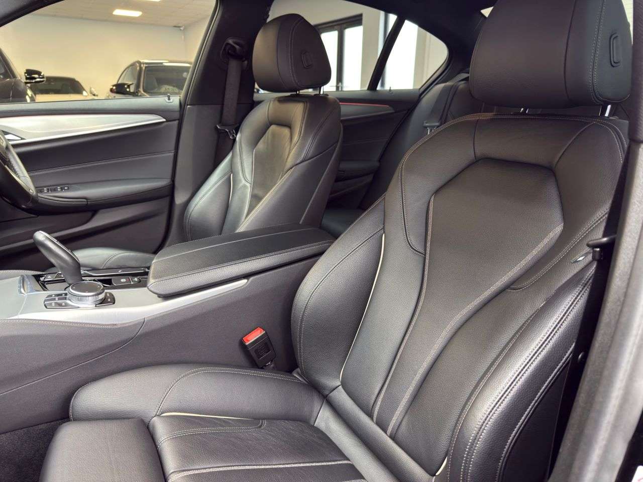 2019 BMW 5 SERIES 2019 BMW 5 SERIES