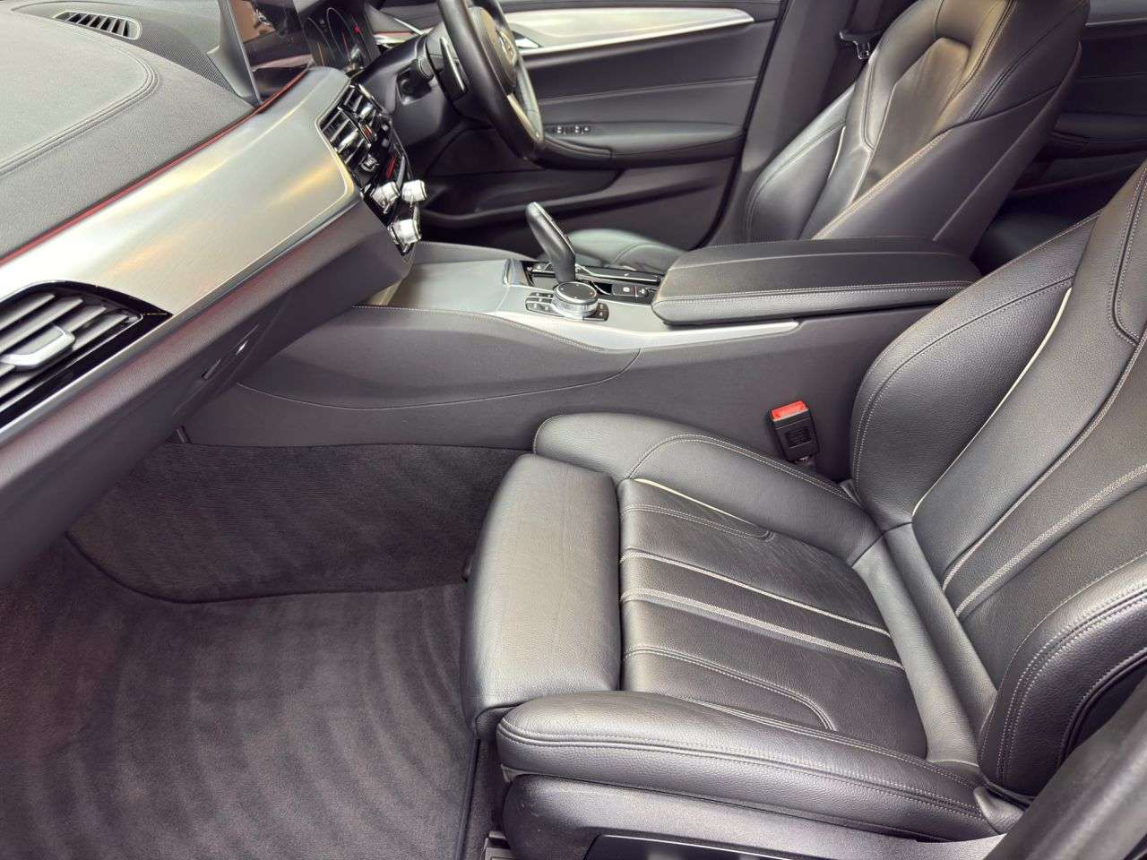 2019 BMW 5 SERIES 2019 BMW 5 SERIES