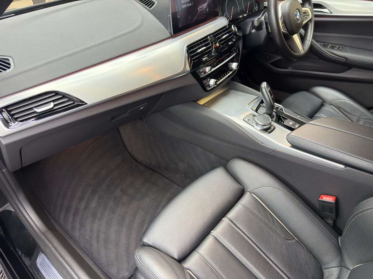 2019 BMW 5 SERIES 2019 BMW 5 SERIES