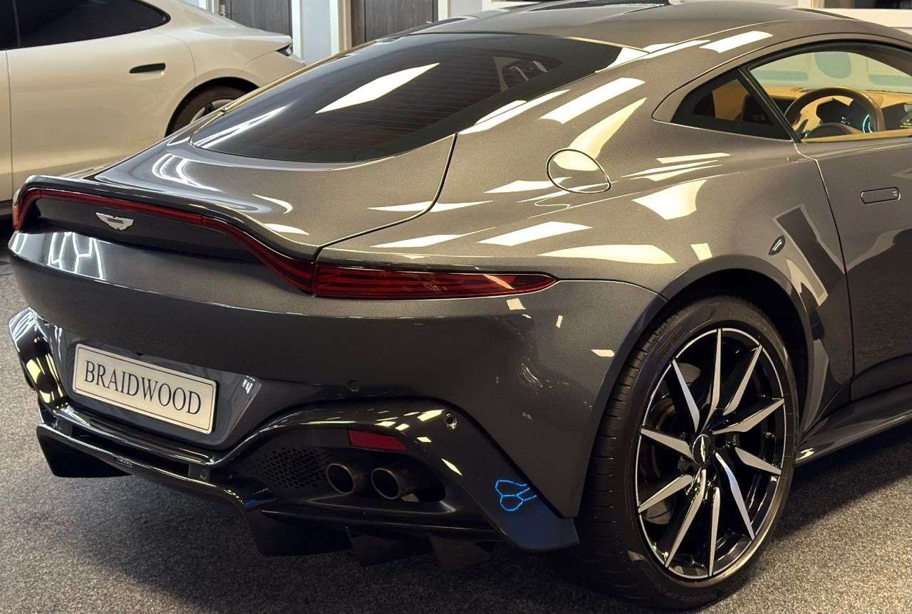 2019 ASTON MARTIN VANTAGE 2019 ASTON MARTIN VANTAGE