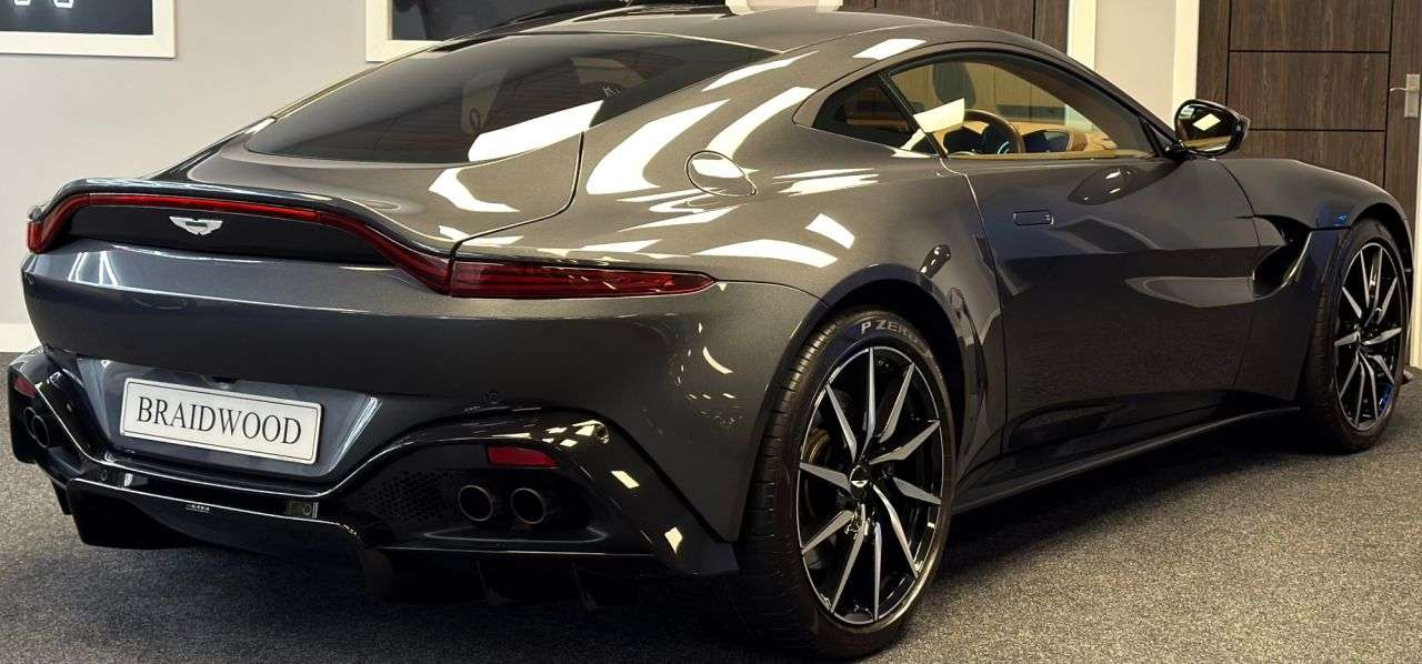 2019 ASTON MARTIN VANTAGE 2019 ASTON MARTIN VANTAGE