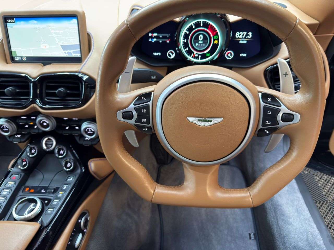 2019 ASTON MARTIN VANTAGE 2019 ASTON MARTIN VANTAGE