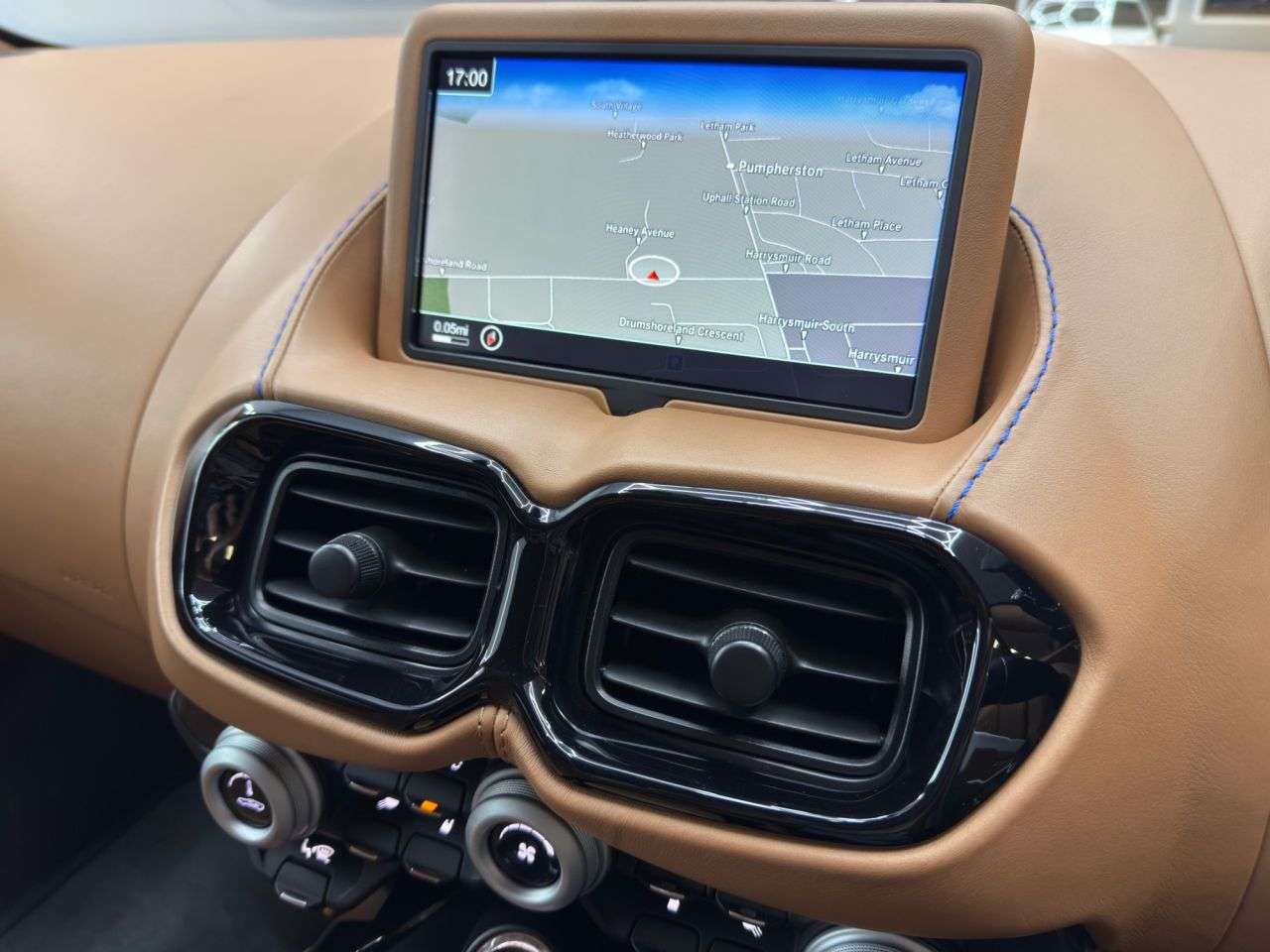 2019 ASTON MARTIN VANTAGE 2019 ASTON MARTIN VANTAGE