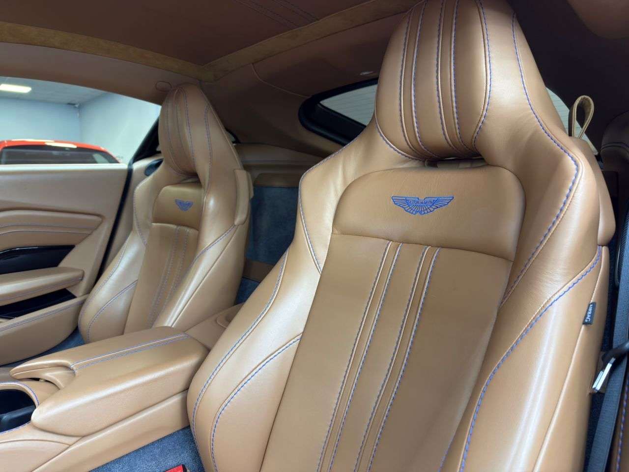 2019 ASTON MARTIN VANTAGE 2019 ASTON MARTIN VANTAGE