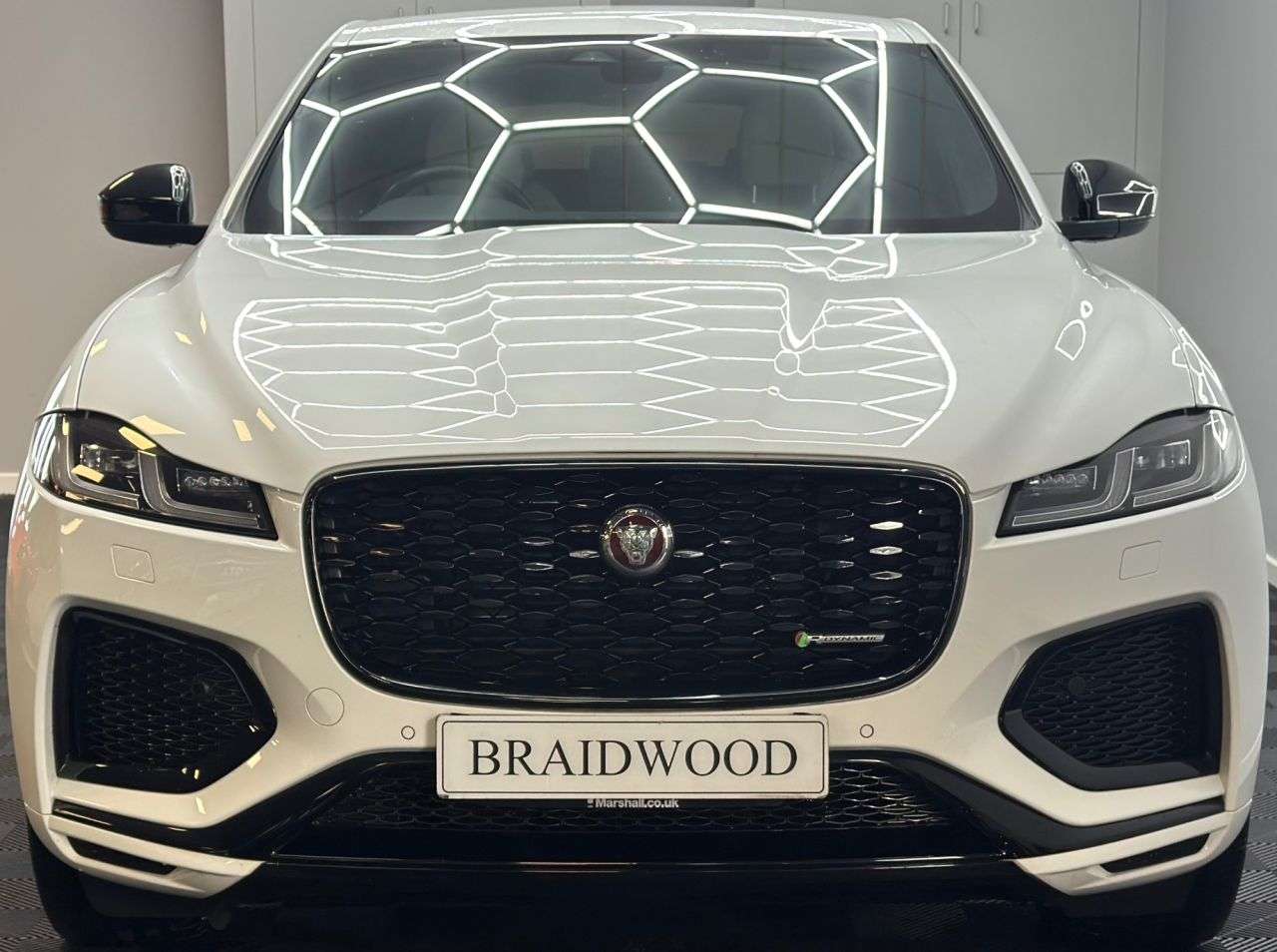 A 2022 JAGUAR F-PACE 2.0 D200 MHEV R-Dynamic HSE SUV 5dr Diesel Auto AWD Euro 6 (s/s) (204 ps) A 2022 JAGUAR F-PACE 2.0 D200 MHEV R-Dynamic HSE SUV 5dr Diesel Auto AWD Euro 6 (s/s) (204 ps)