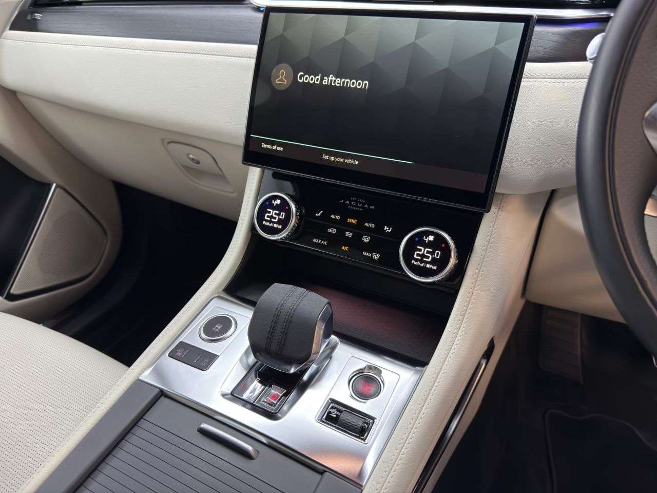 2022 JAGUAR F-PACE 2022 JAGUAR F-PACE