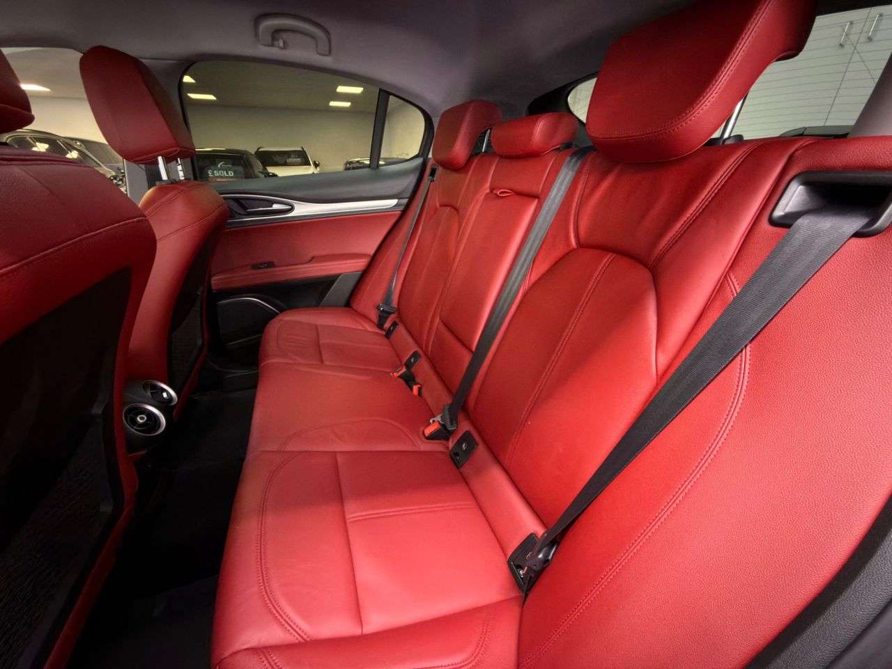 2021 ALFA ROMEO STELVIO 2021 ALFA ROMEO STELVIO