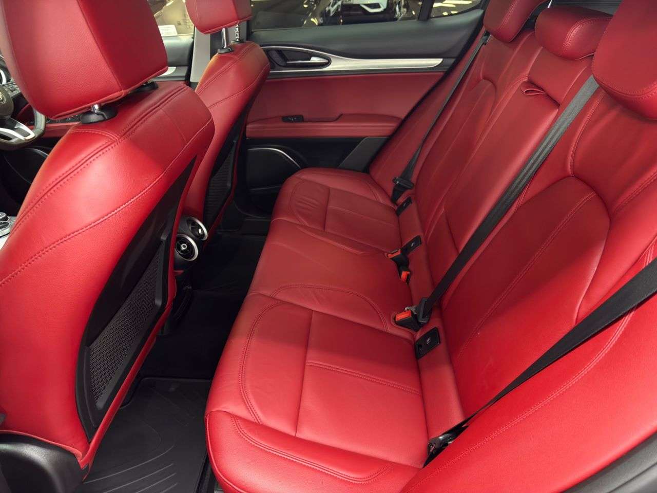 2021 ALFA ROMEO STELVIO 2021 ALFA ROMEO STELVIO