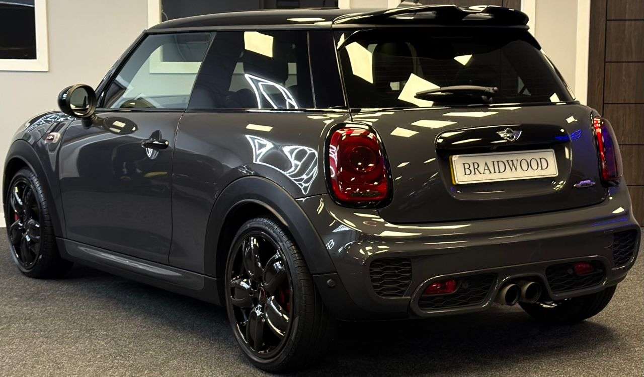 A 2017 MINI HATCH 2.0 John Cooper Works Hatchback 3dr Petrol Auto Euro 6 (s/s) (231 ps) A 2017 MINI HATCH 2.0 John Cooper Works Hatchback 3dr Petrol Auto Euro 6 (s/s) (231 ps)