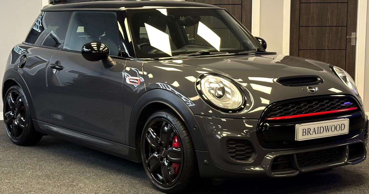 A 2017 MINI HATCH 2.0 John Cooper Works Hatchback 3dr Petrol Auto Euro 6 (s/s) (231 ps) A 2017 MINI HATCH 2.0 John Cooper Works Hatchback 3dr Petrol Auto Euro 6 (s/s) (231 ps)
