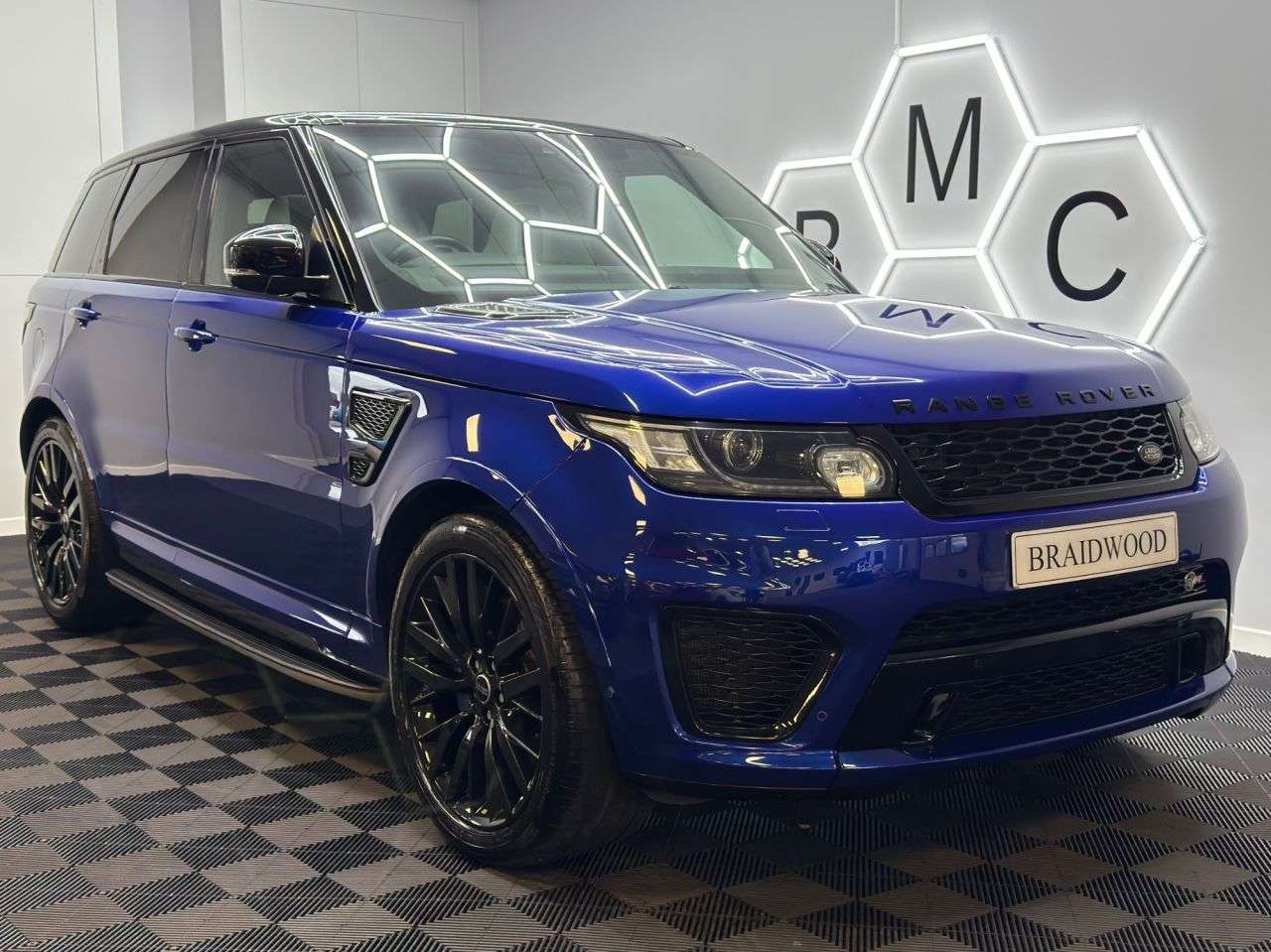 A 2017 LAND ROVER RANGE ROVER SPORT 5.0 V8 SVR SUV 5dr Petrol Auto 4WD Euro 6 (s/s) (550 ps) A 2017 LAND ROVER RANGE ROVER SPORT 5.0 V8 SVR SUV 5dr Petrol Auto 4WD Euro 6 (s/s) (550 ps)