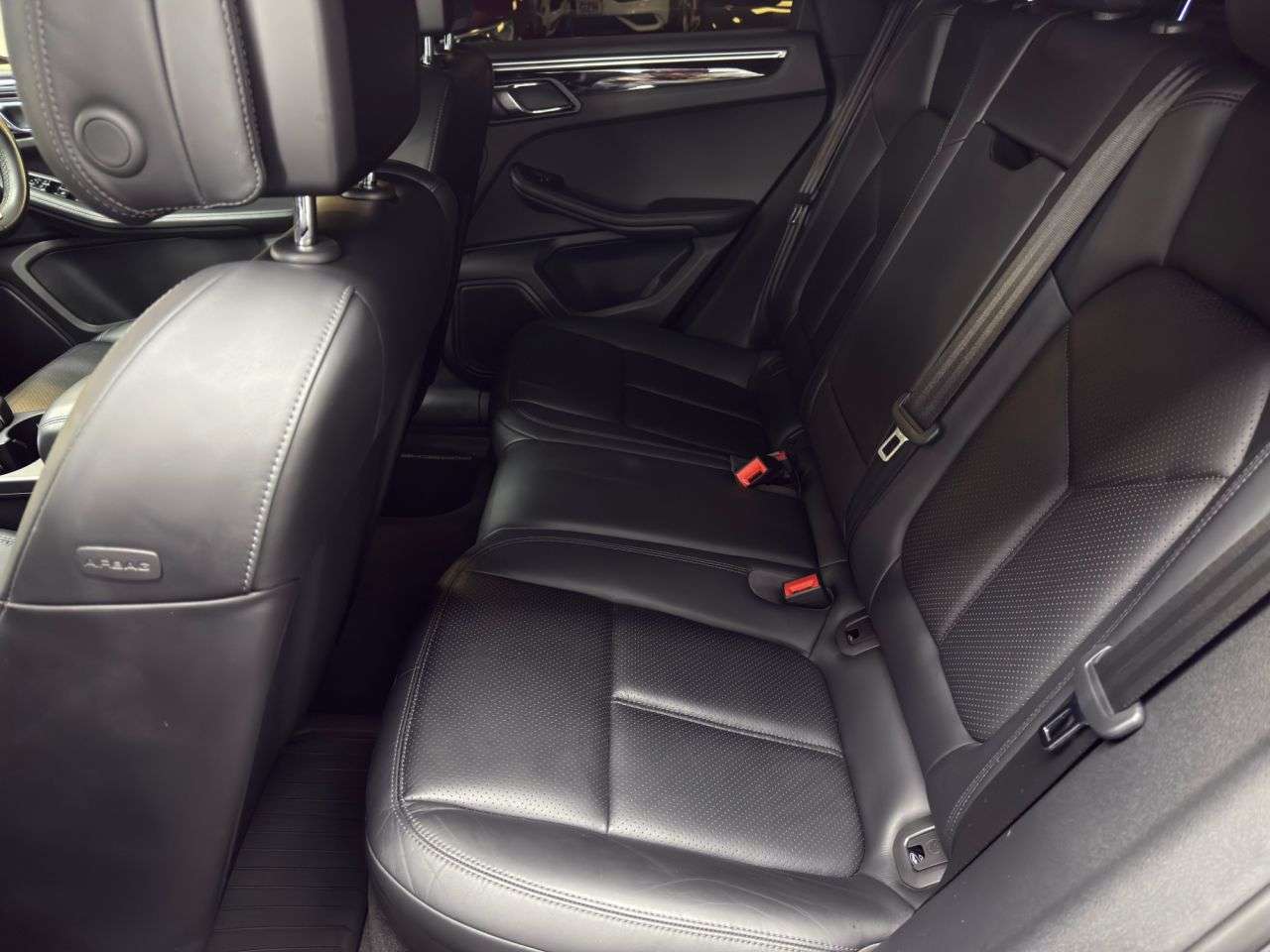 2016 PORSCHE MACAN 2016 PORSCHE MACAN