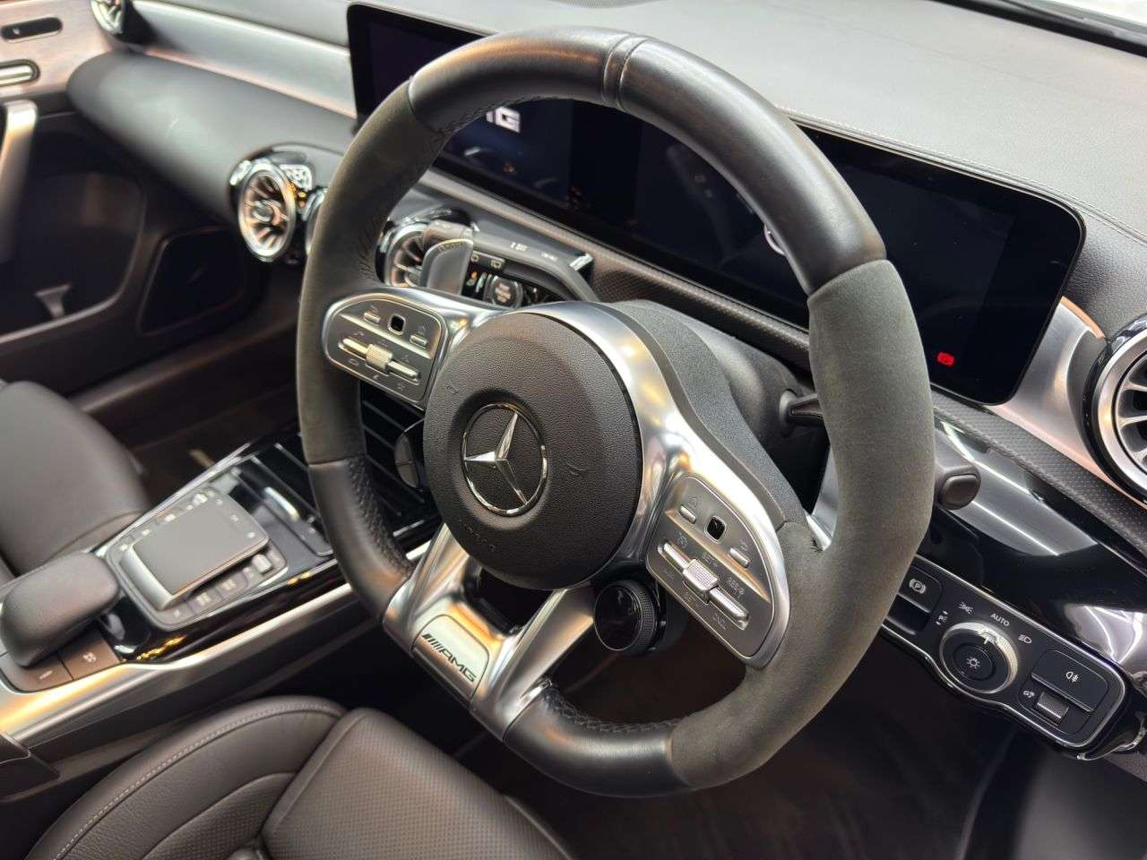 2021 MERCEDES A-CLASS 2021 MERCEDES A-CLASS