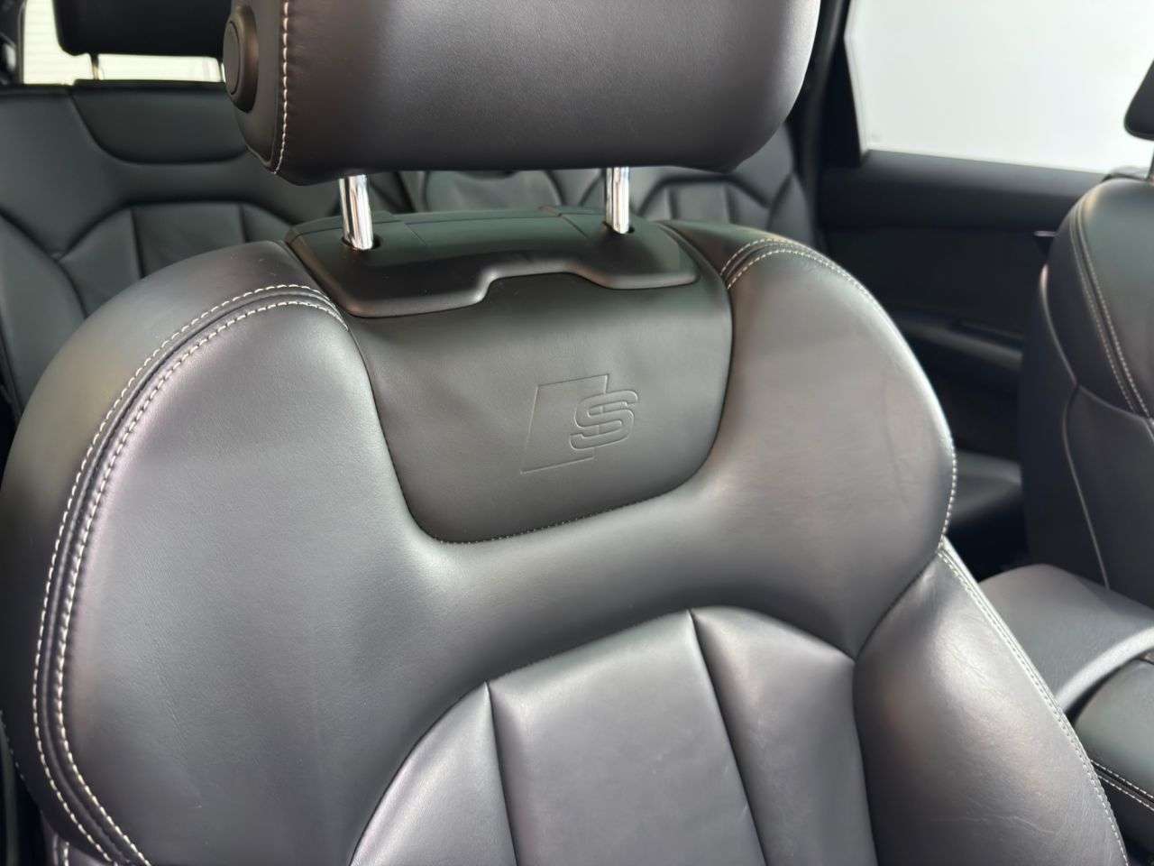 2017 AUDI SQ7 2017 AUDI SQ7