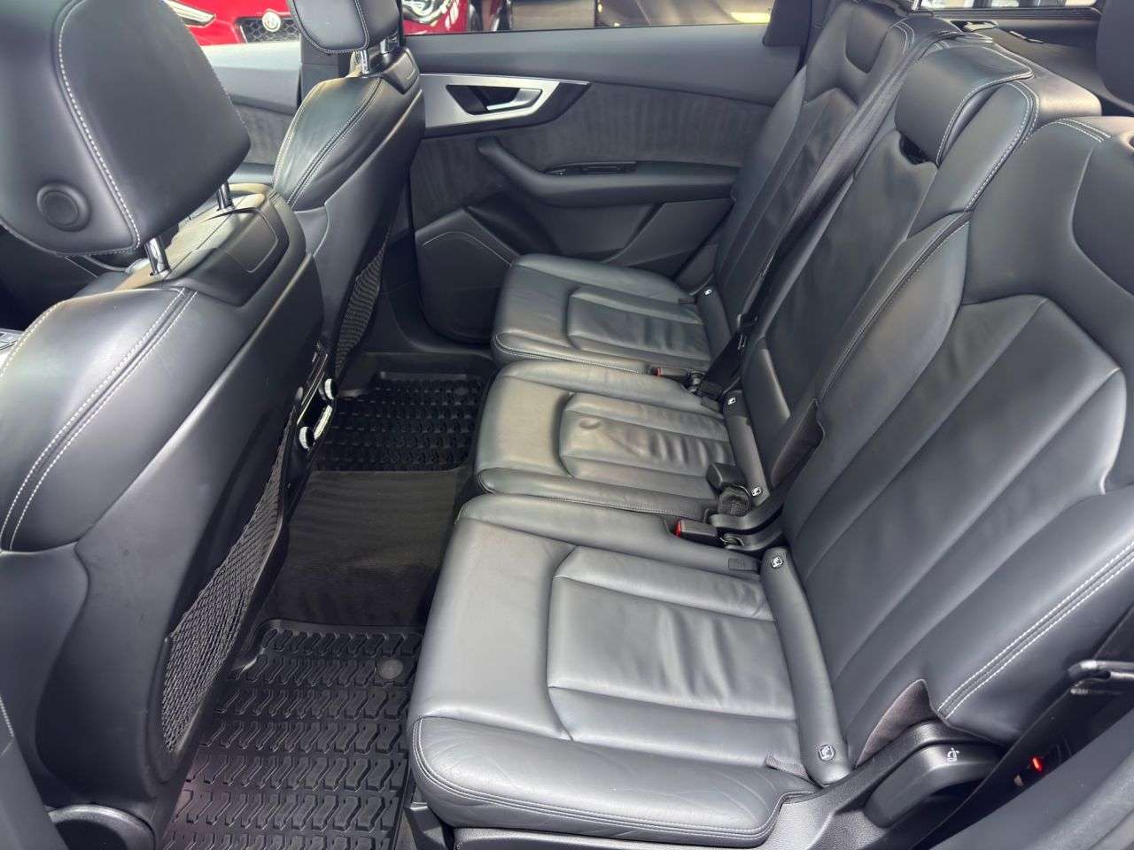 2017 AUDI SQ7 2017 AUDI SQ7