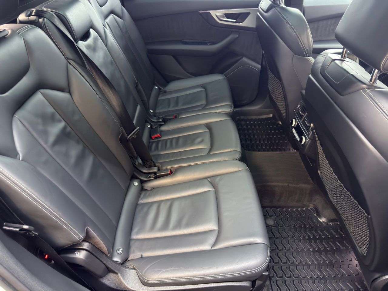 2017 AUDI SQ7 2017 AUDI SQ7