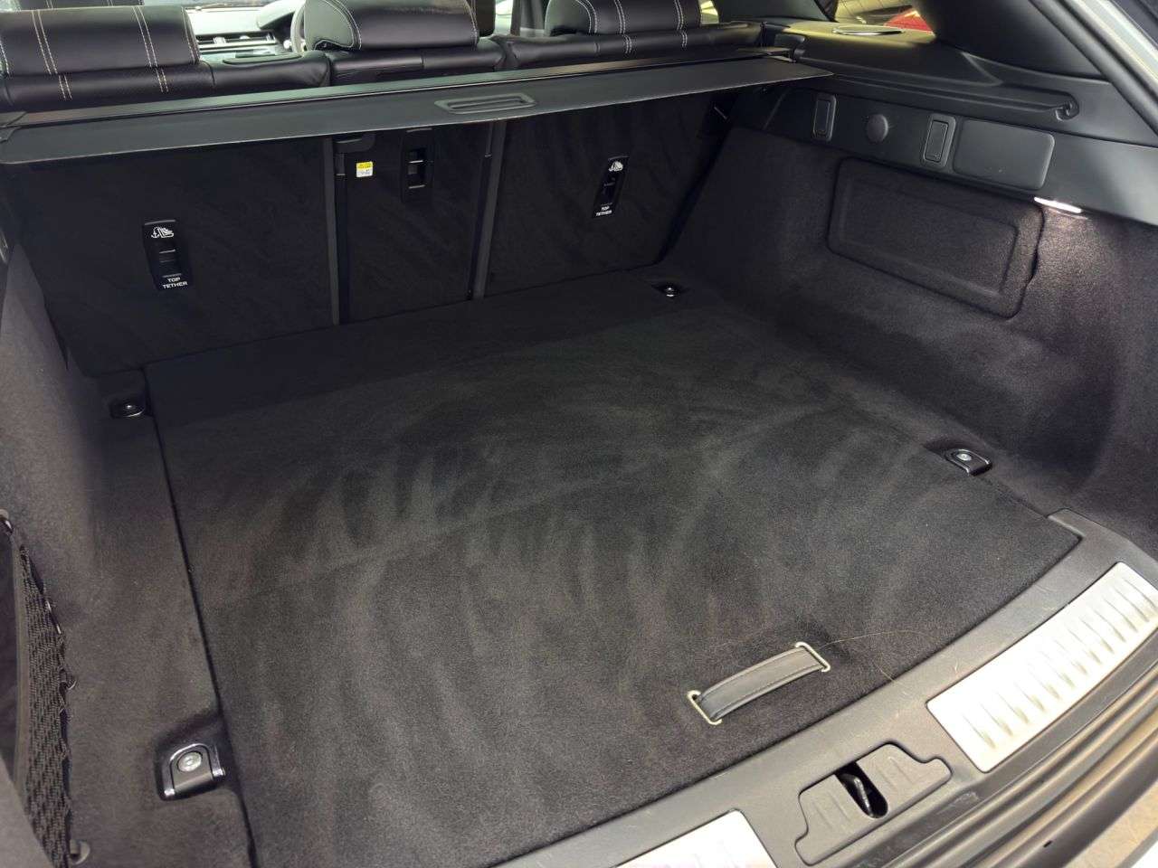 2022 LAND ROVER RANGE ROVER VELAR 2022 LAND ROVER RANGE ROVER VELAR