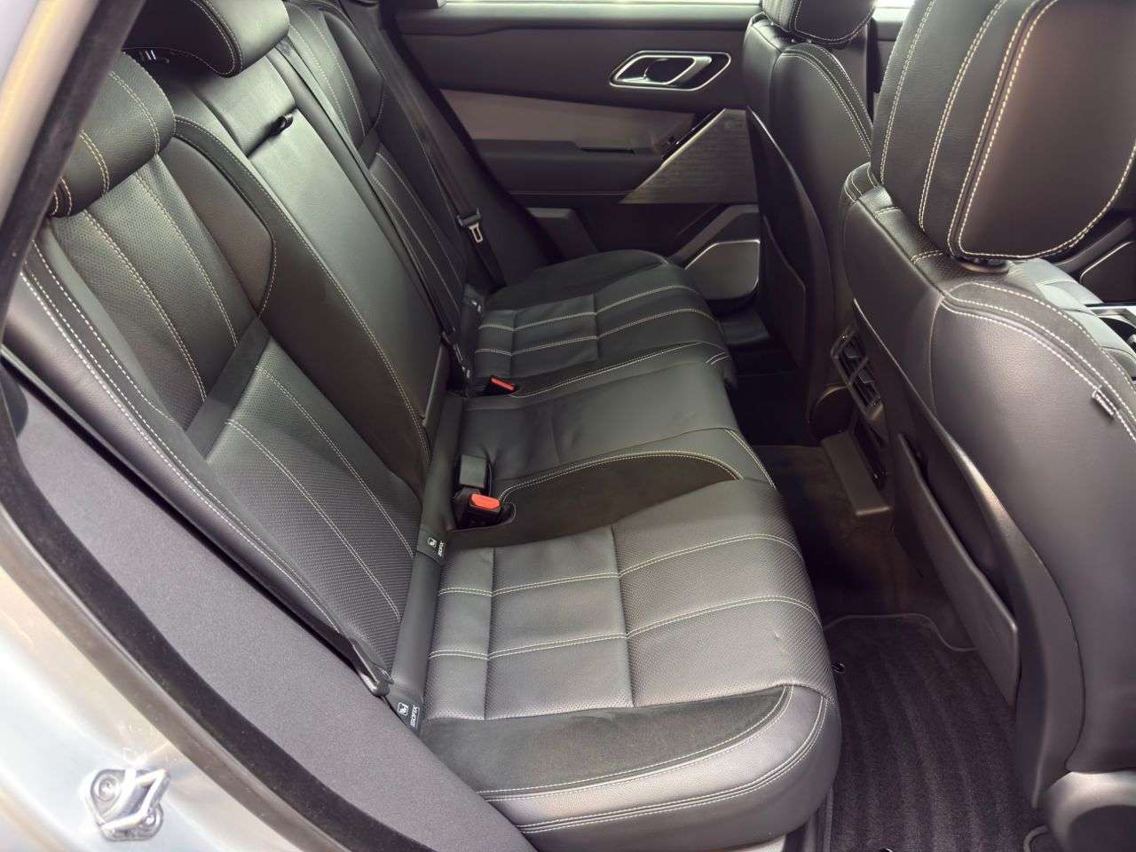 2022 LAND ROVER RANGE ROVER VELAR 2022 LAND ROVER RANGE ROVER VELAR