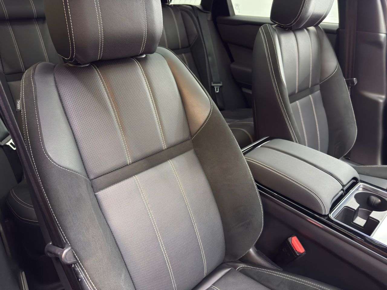 2022 LAND ROVER RANGE ROVER VELAR 2022 LAND ROVER RANGE ROVER VELAR