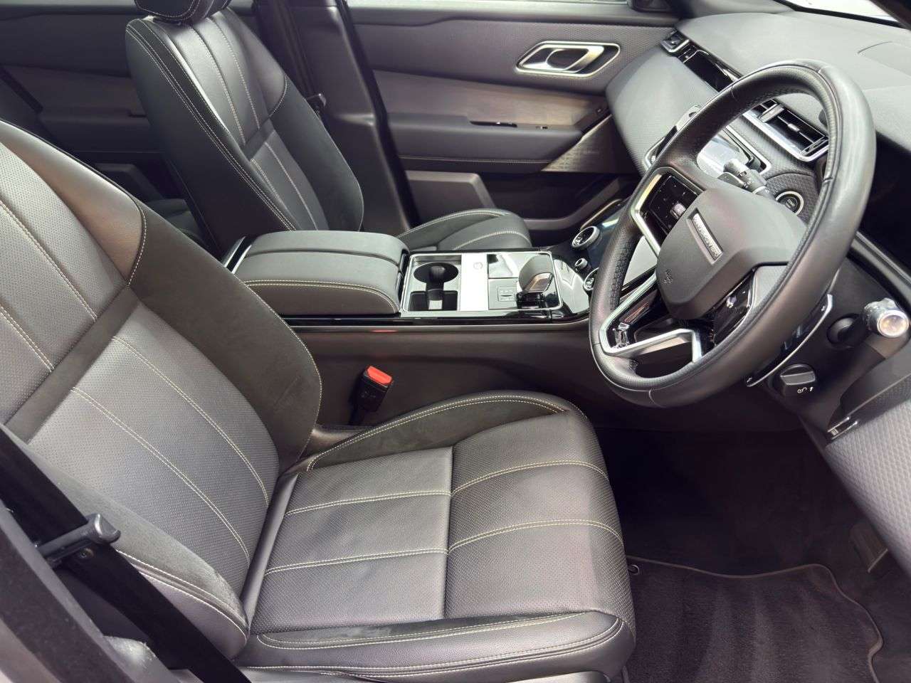 2022 LAND ROVER RANGE ROVER VELAR 2022 LAND ROVER RANGE ROVER VELAR