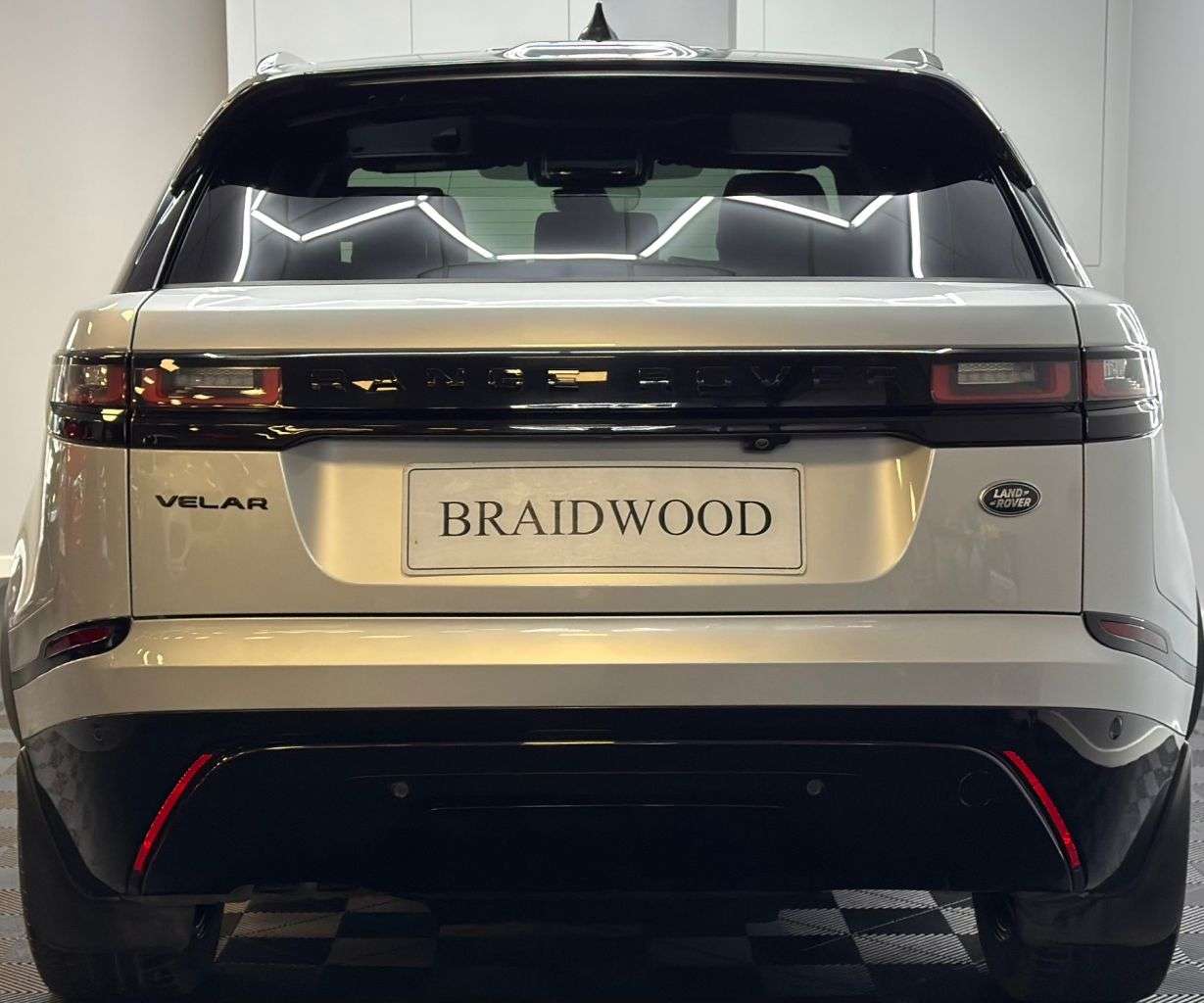 2022 LAND ROVER RANGE ROVER VELAR 2022 LAND ROVER RANGE ROVER VELAR